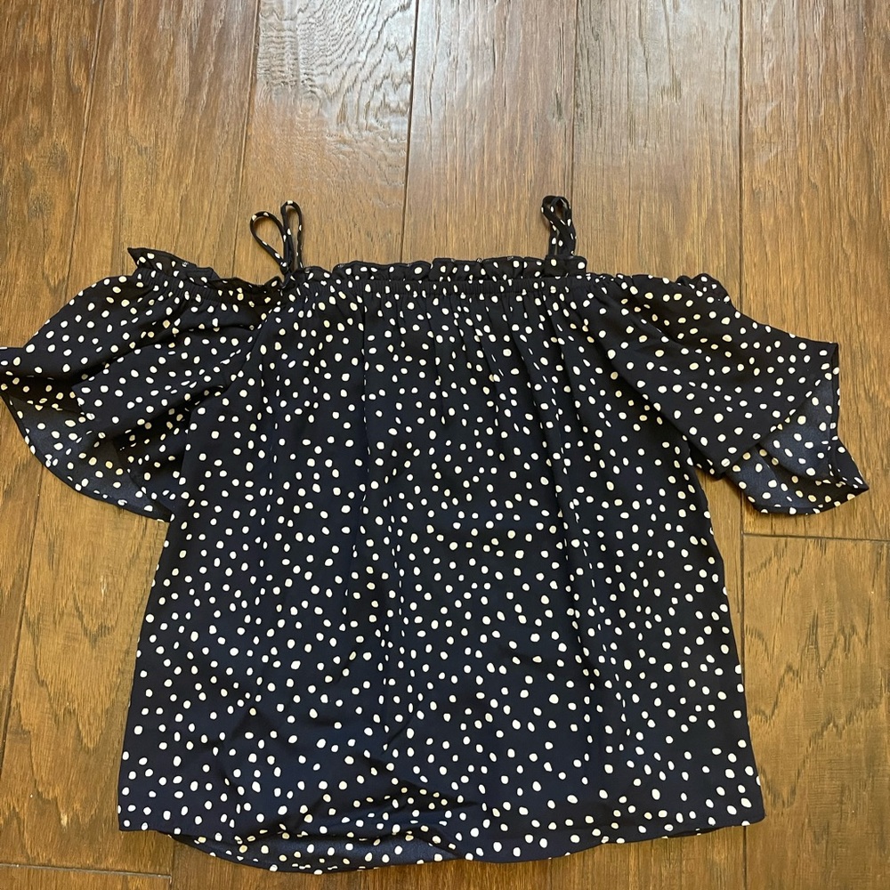 Women’s XS Hippie Rose off the shoulder shirt